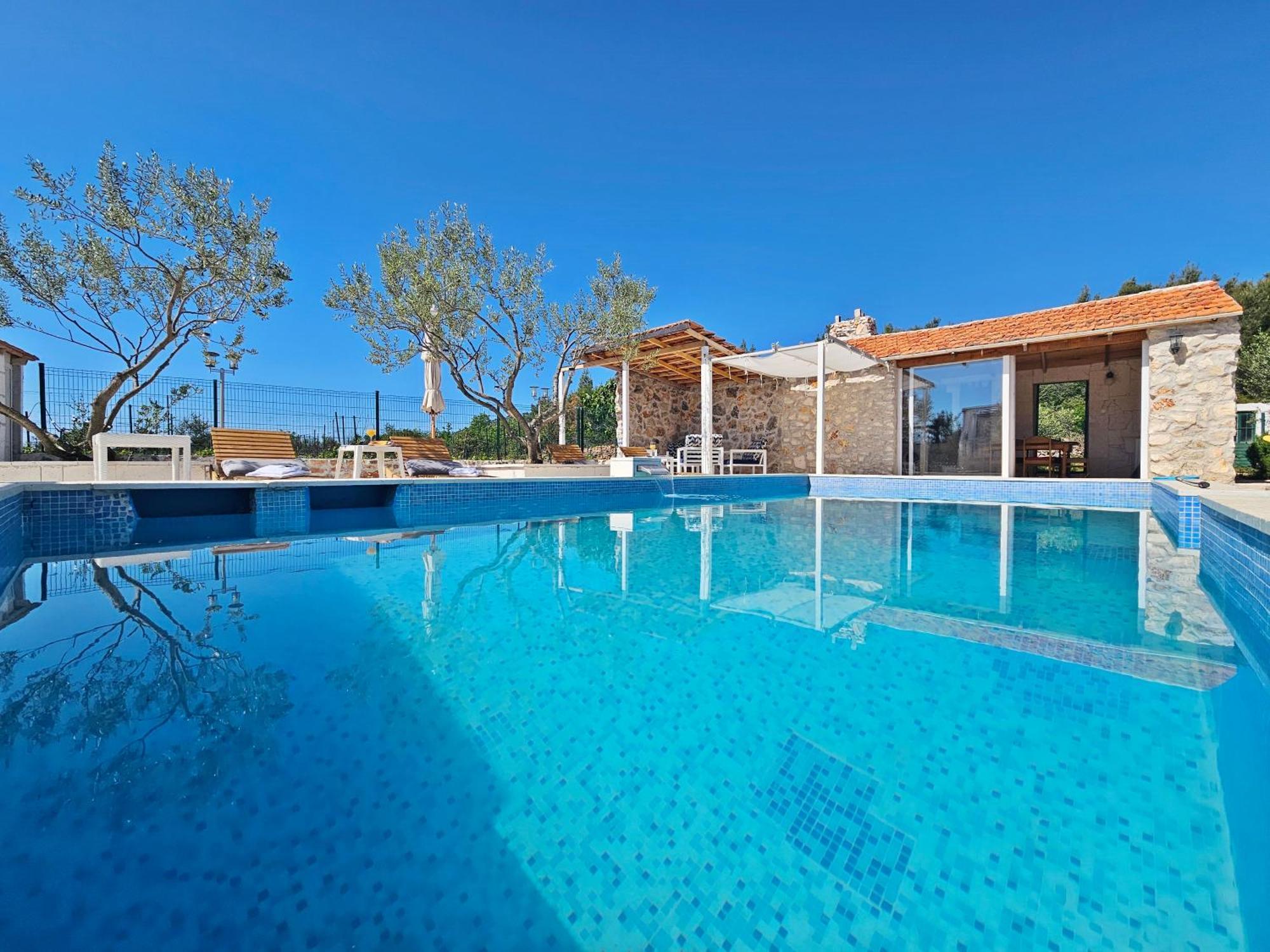 Flamingo - House With Private Pool Villa Gornji Seget Exteriör bild