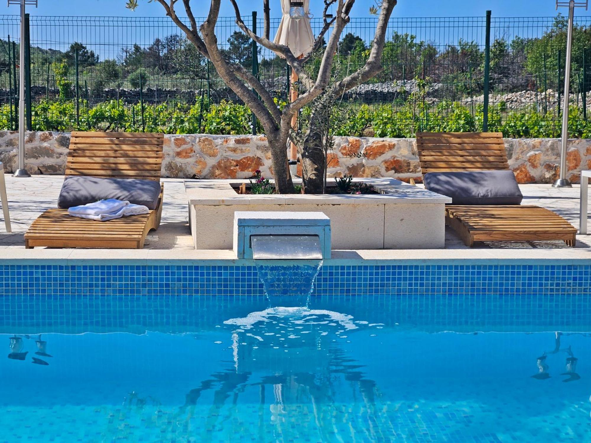 Flamingo - House With Private Pool Villa Gornji Seget Exteriör bild